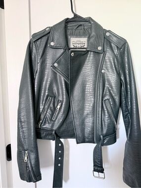Levi's Women's Black Croc-Texture Faux Leather Moto Jacket with Belt